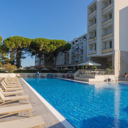 Family Hotel Adria Biograd Na Moru Extérieur photo