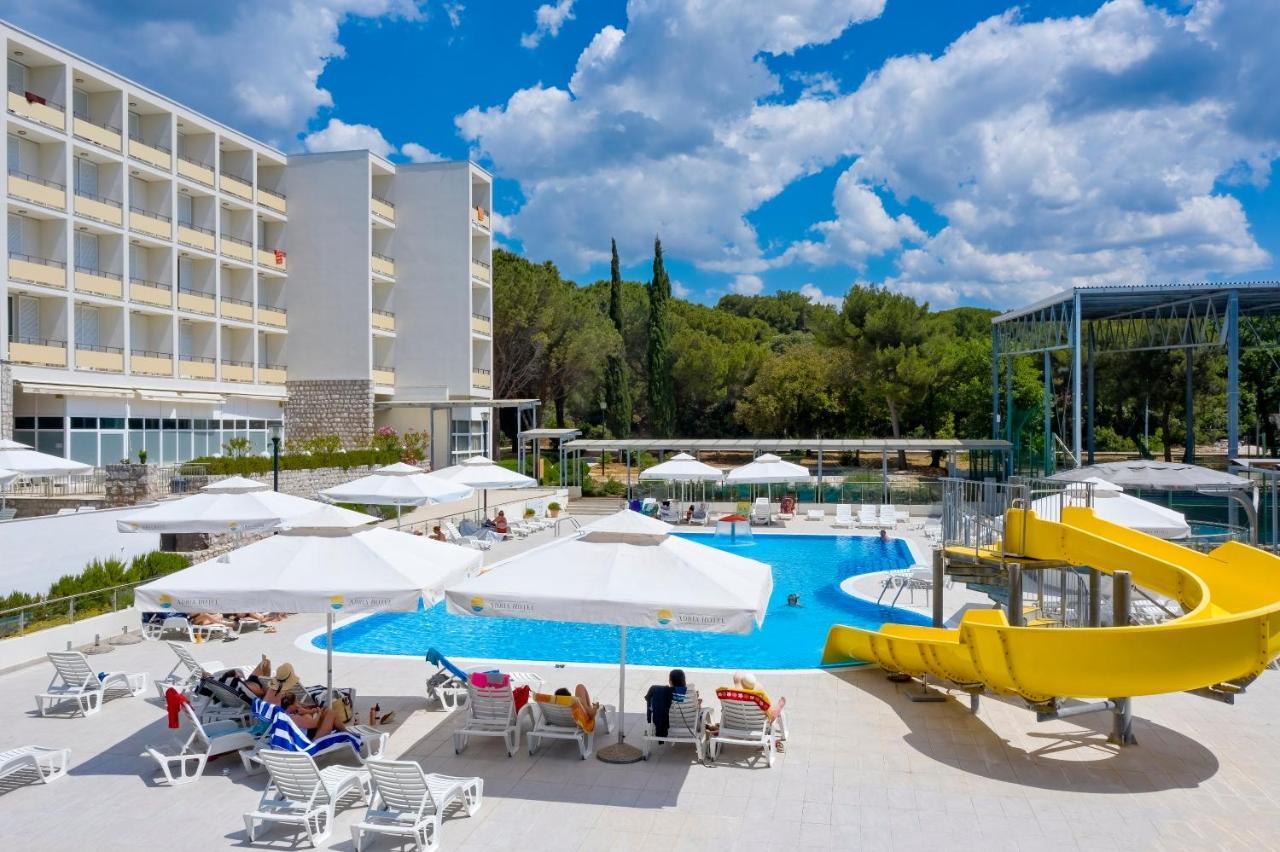 Family Hotel Adria Biograd Na Moru Extérieur photo