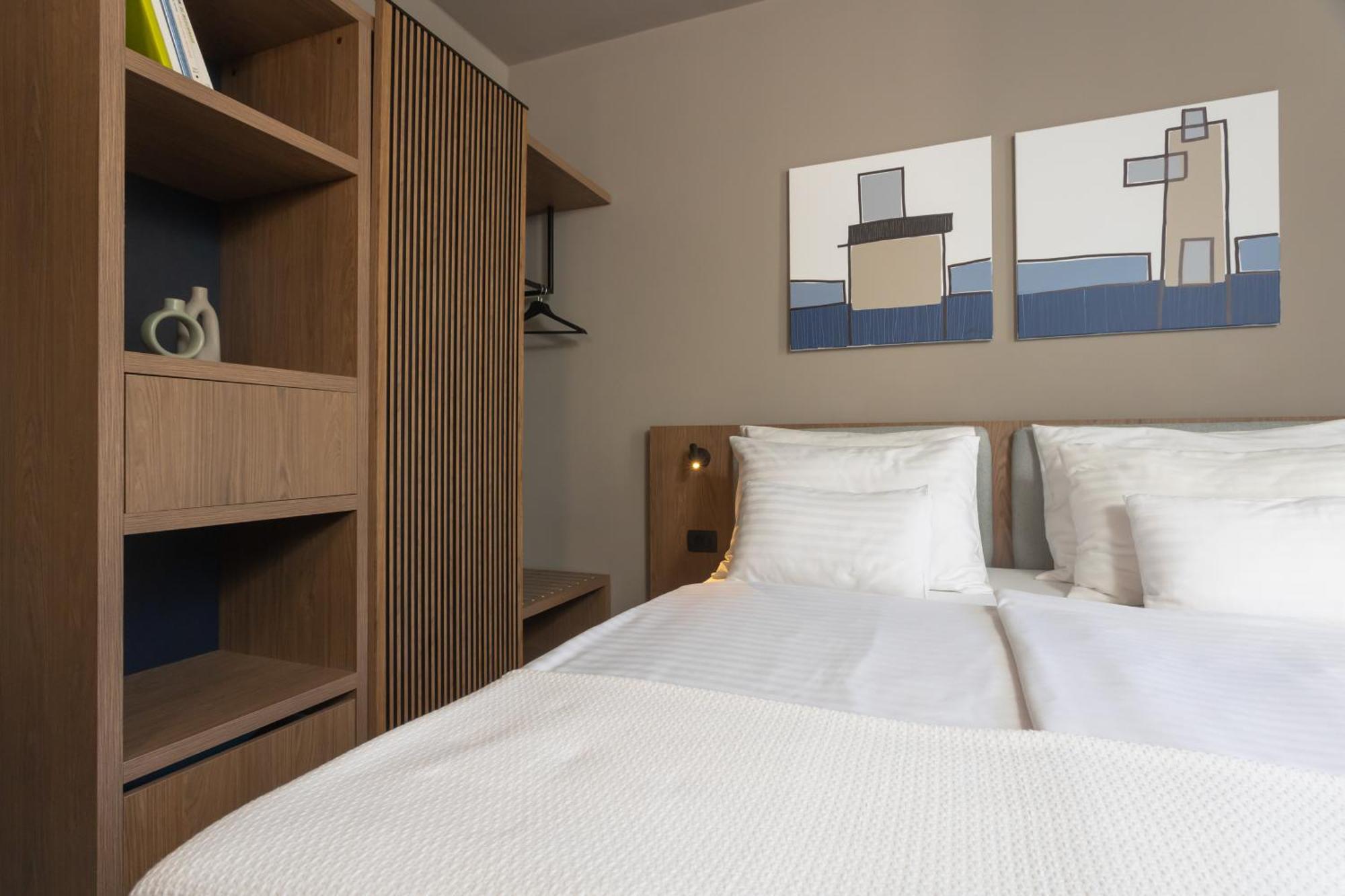 Family Hotel Adria Biograd Na Moru Extérieur photo