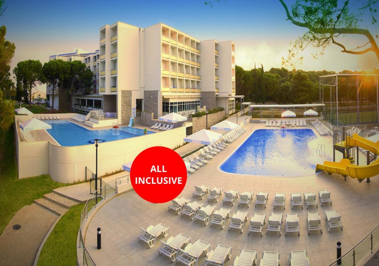 Family Hotel Adria Biograd Na Moru Extérieur photo